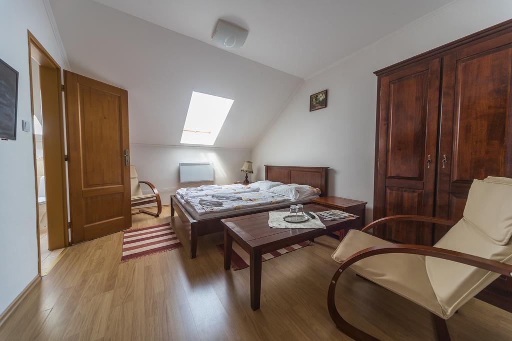 Tokaj Zlata Putna - Restaurant & Pension Vinicky Экстерьер фото